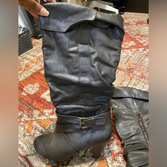 Heeled Boots - Picture 2 of 5